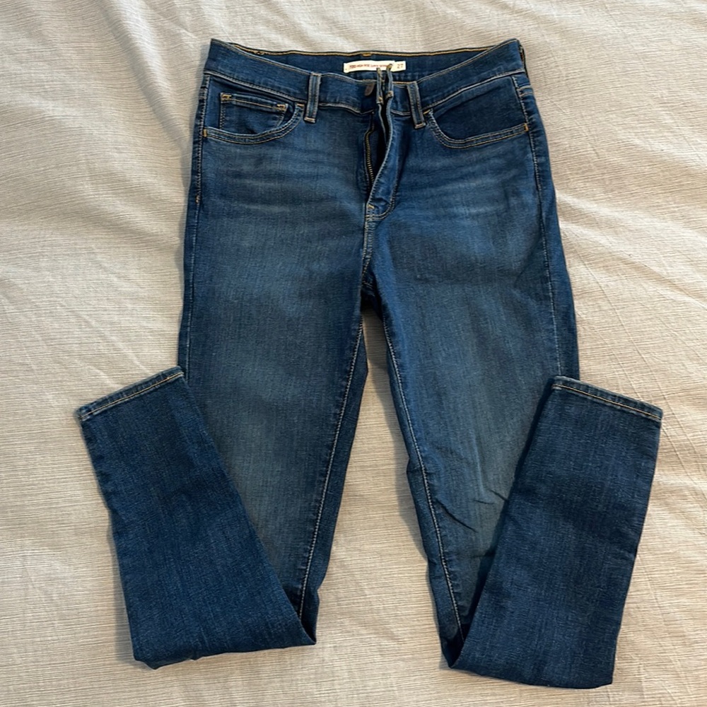 Levi High Rise super skinny Jean